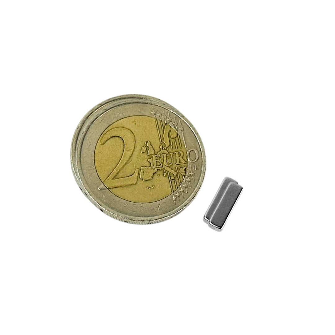 Magnet 10x5x4 mm aus NdFeB – vernickelt, ca. 2,2 kg Haftkraft