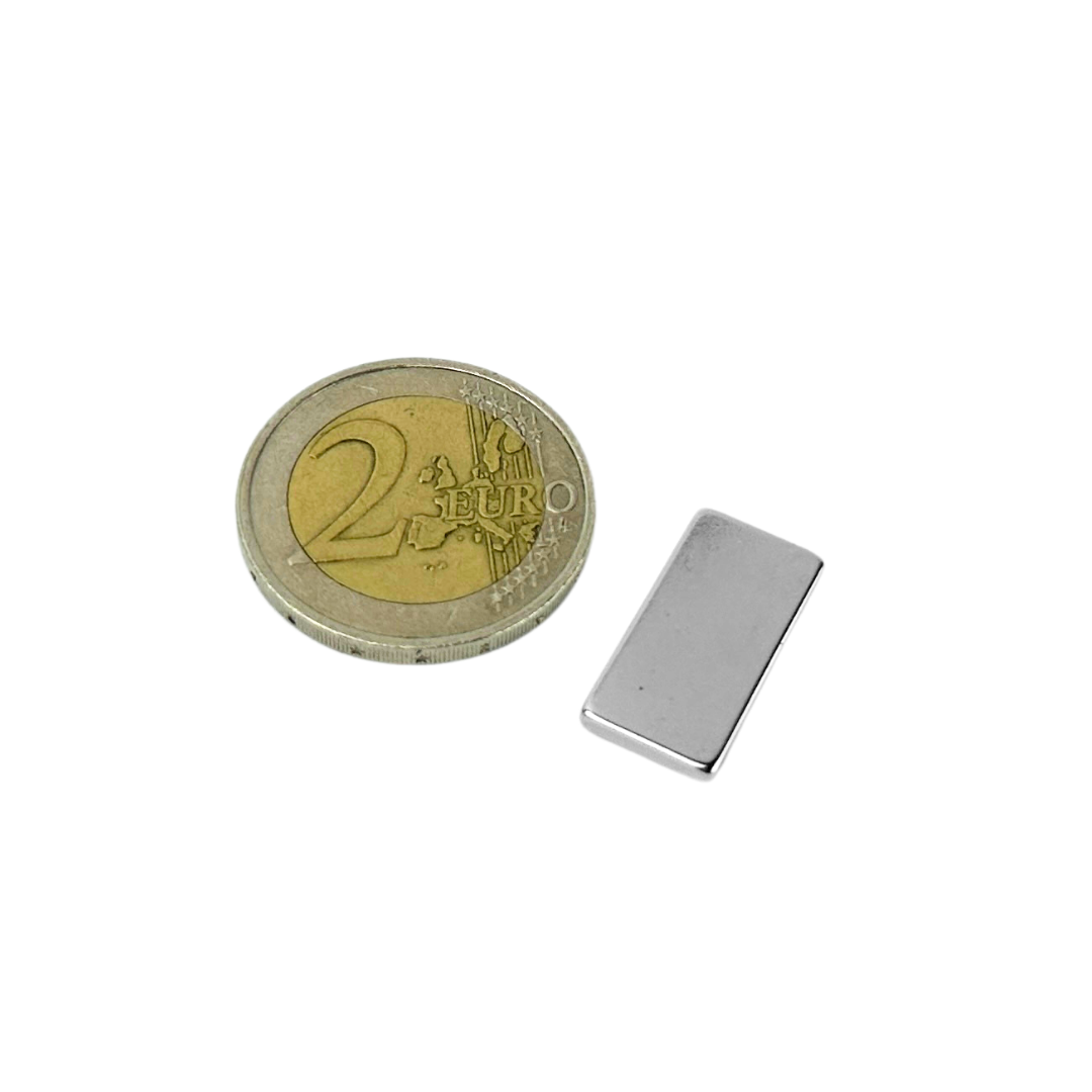 Silberfarbener Neodym Magnet 20x10x3 mm – langlebige Beschichtung