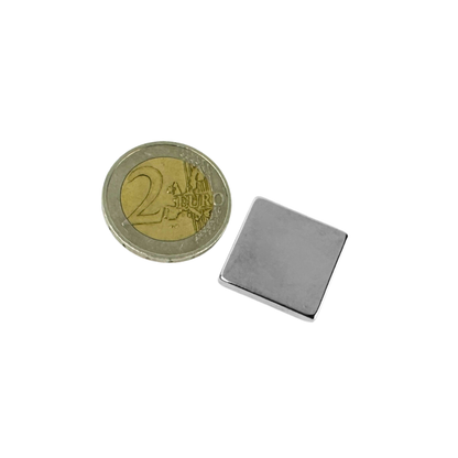 Rechteckiger Neodym-Magnet 15x15x3 mm – vernickelt, N42 Qualität